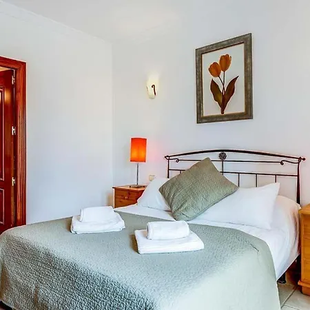 Playa Blanca Sleeps 8 Pool Wifi