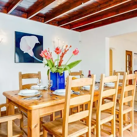 Playa Blanca Sleeps 8 Pool Wifi Villa Playa Blanca (Lanzarote)